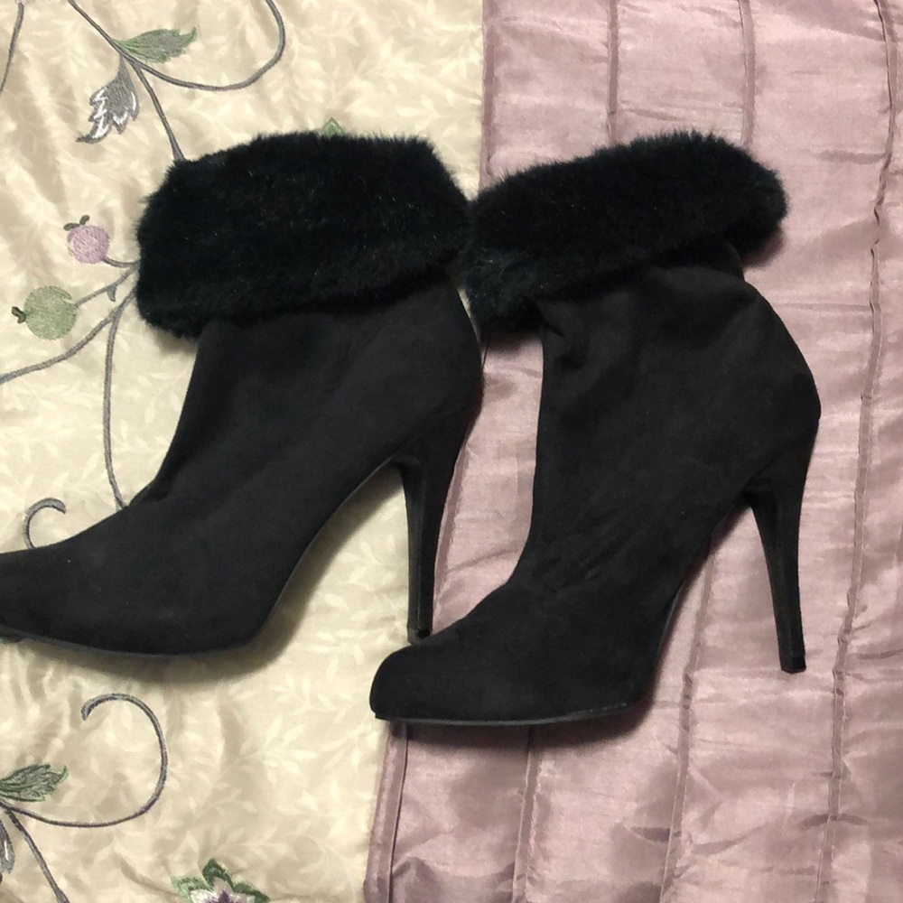Brand New Kardashian Kollection Bootie